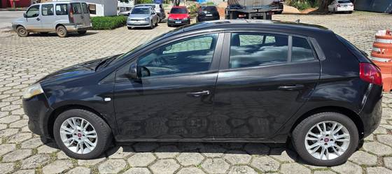 FIAT BRAVO 1.8 ESSENCE 16V FLEX 4P AUTOMATIZADO